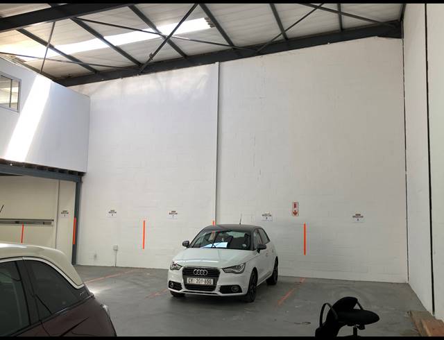 280M² WAREHOUSE RENTED IN WESTLAKE